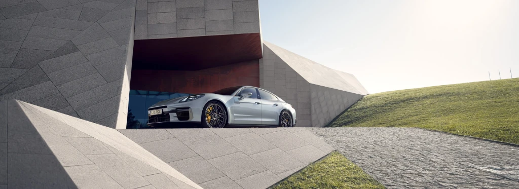 Porsche не випускатиме електричний 911: спорткар збереже ДВЗ та гібридну технологію